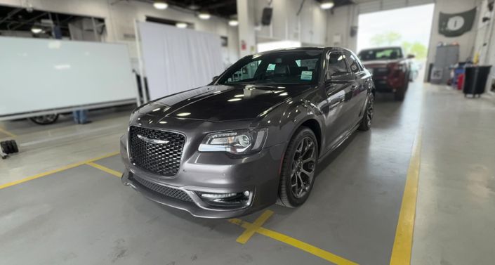 Thumbnail: 2018 Chrysler 300 - 1