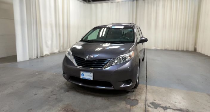 2012 Toyota Sienna LE -
                  Riverside, CA