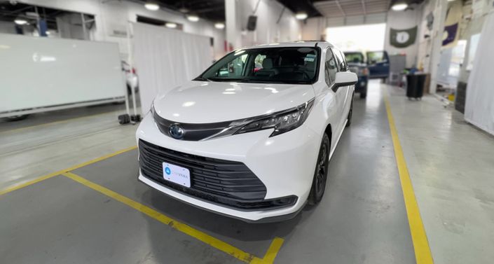 Thumbnail: 2022 Toyota Sienna - 1