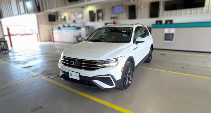 Thumbnail: 2024 Volkswagen Tiguan - 1