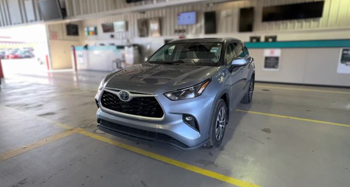 Thumbnail: 2022 Toyota Highlander - 1