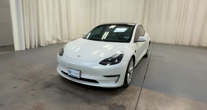 Thumbnail: 2022 Tesla Model 3 - 1