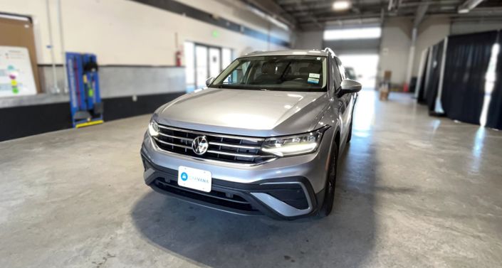 Thumbnail: 2024 Volkswagen Tiguan - 1