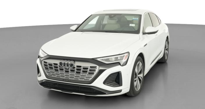 Thumbnail: 2024 Audi Q8 e-tron - 1