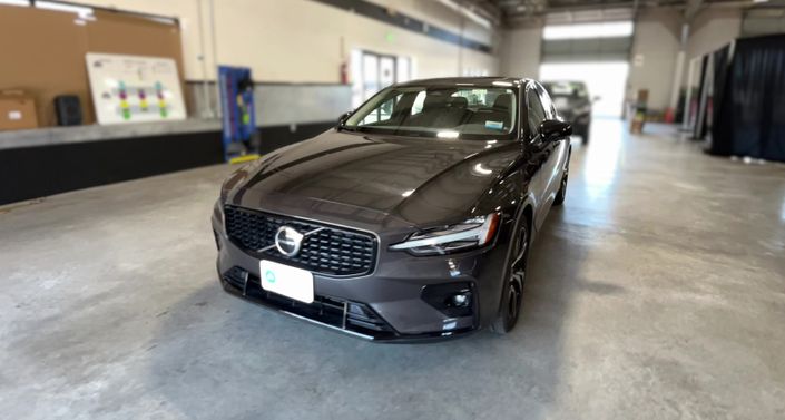 Thumbnail: 2025 Volvo S60 - 1