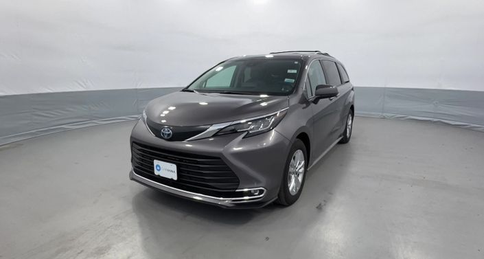 Thumbnail: 2023 Toyota Sienna - 1