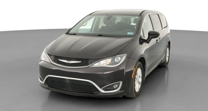 Thumbnail: 2018 Chrysler Pacifica - 1