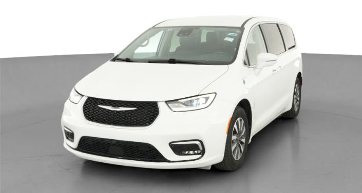 Thumbnail: 2022 Chrysler Pacifica - 1