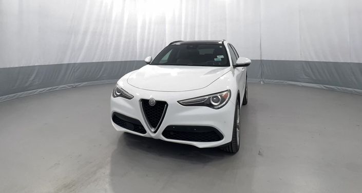 Thumbnail: 2018 Alfa Romeo Stelvio - 1