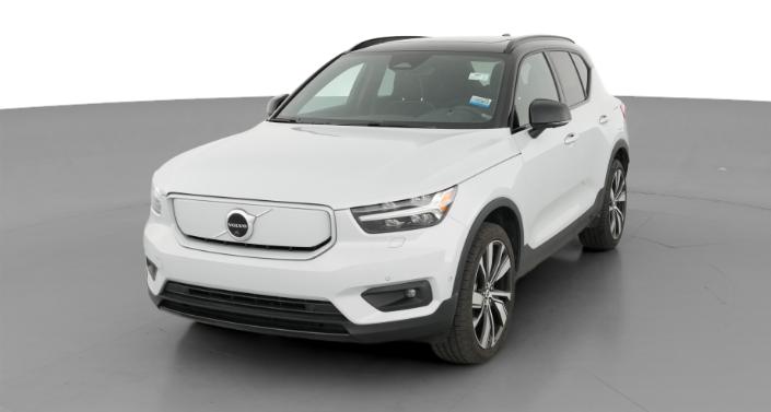 Thumbnail: 2022 Volvo XC40 - 1