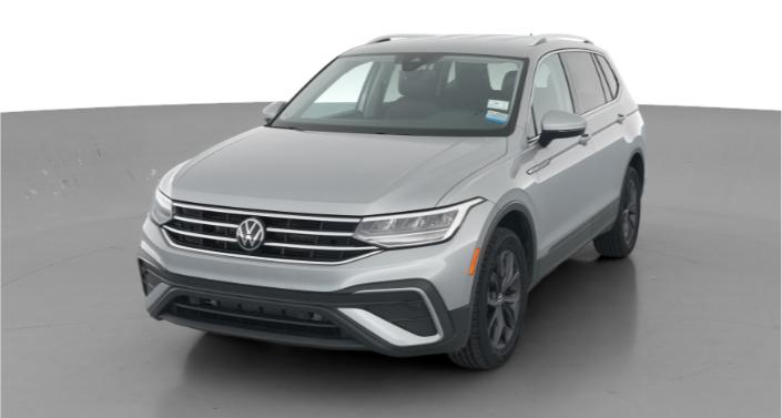 Thumbnail: 2022 Volkswagen Tiguan - 1