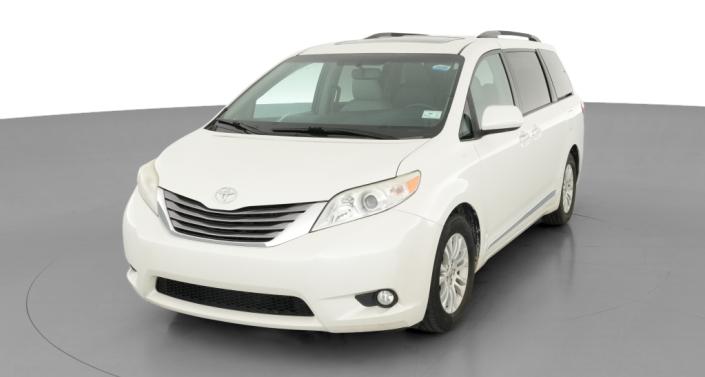 Thumbnail: 2017 Toyota Sienna - 1