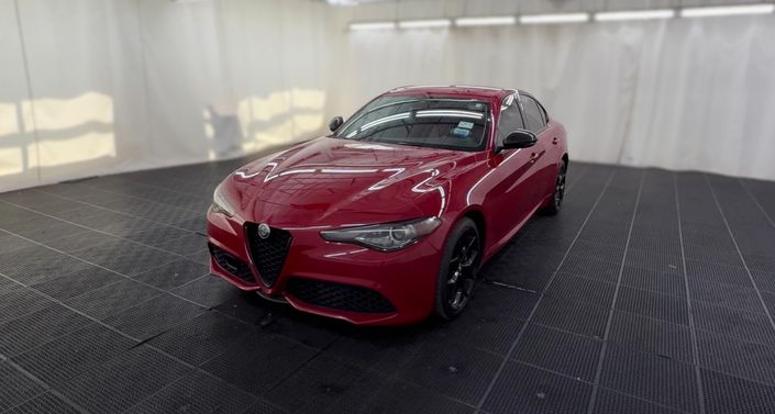 Thumbnail: 2020 Alfa Romeo Giulia - 1