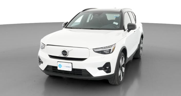 Thumbnail: 2023 Volvo XC40 - 1