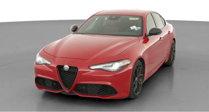 Thumbnail: 2020 Alfa Romeo Giulia - 1