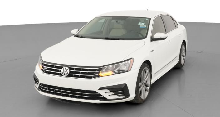 Thumbnail: 2017 Volkswagen Passat - 1