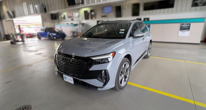 Thumbnail: 2024 Audi Q4 e-tron - 1