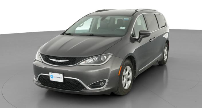Thumbnail: 2017 Chrysler Pacifica - 1