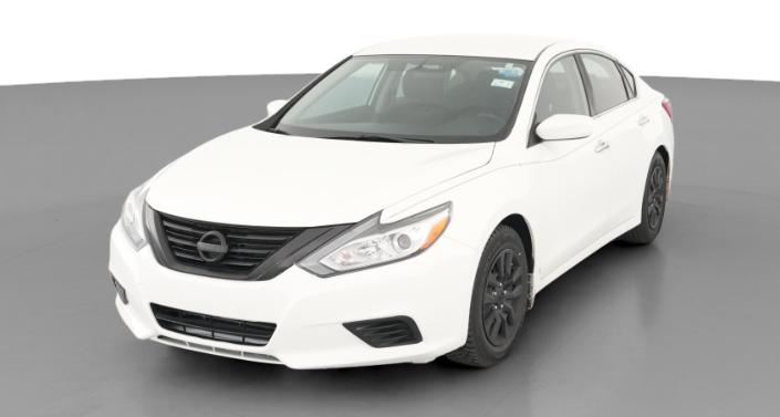 Thumbnail: 2017 Nissan Altima - 1