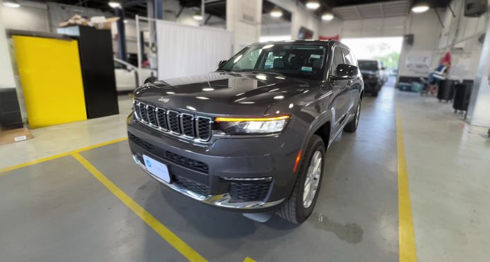 Thumbnail: 2023 Jeep Grand Cherokee L - 1