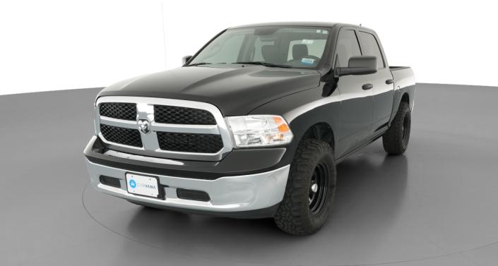 Thumbnail: 2019 RAM 1500 Classic - 1
