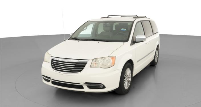 Thumbnail: 2013 Chrysler Town & Country - 1
