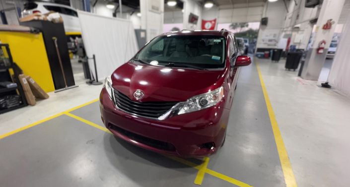 Thumbnail: 2011 Toyota Sienna - 1