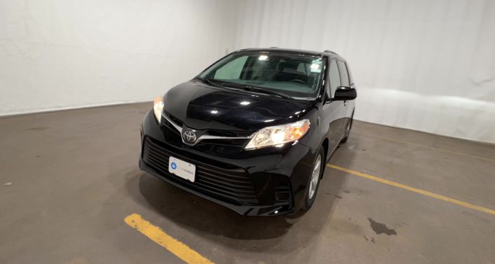 Thumbnail: 2020 Toyota Sienna - 1