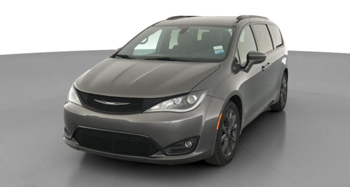 Thumbnail: 2018 Chrysler Pacifica - 1