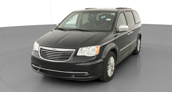 Thumbnail: 2015 Chrysler Town & Country - 1