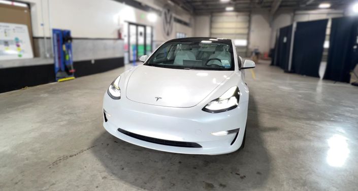 Thumbnail: 2021 Tesla Model 3 - 1