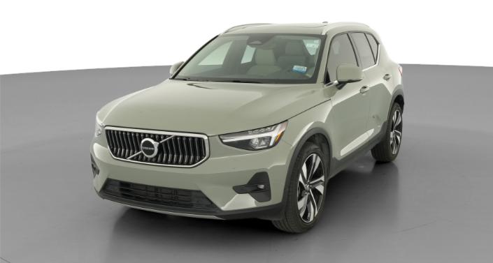 Thumbnail: 2023 Volvo XC40 - 1