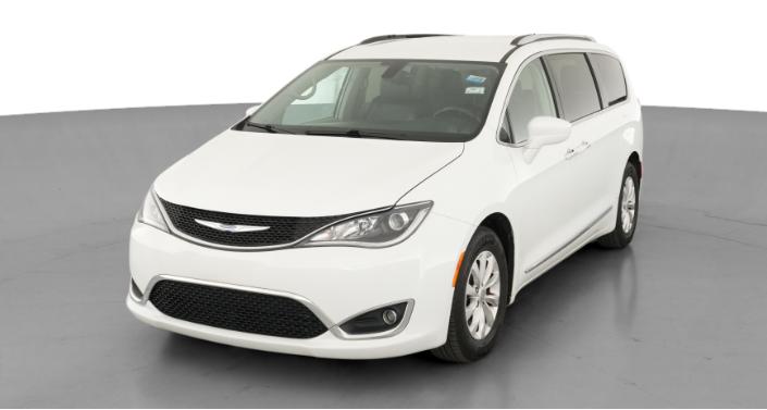 Thumbnail: 2018 Chrysler Pacifica - 1
