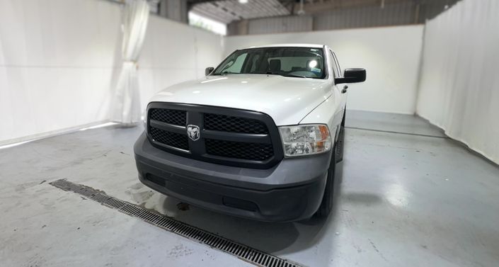 Thumbnail: 2019 RAM 1500 Classic - 1