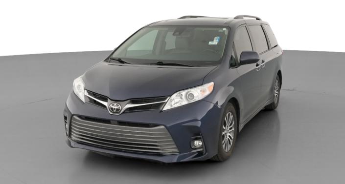 Thumbnail: 2019 Toyota Sienna - 1