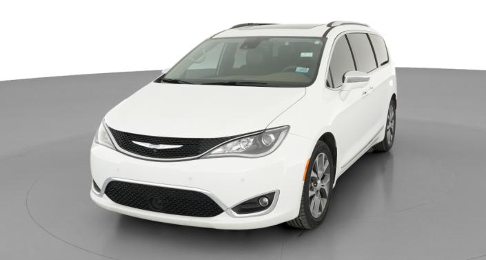 Thumbnail: 2017 Chrysler Pacifica - 1