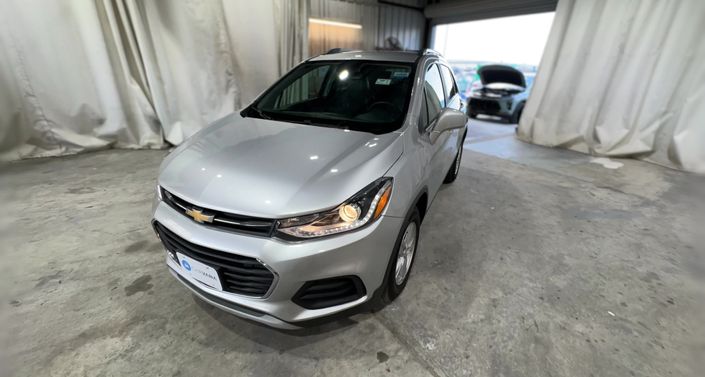 Thumbnail: 2017 Chevrolet Trax - 1