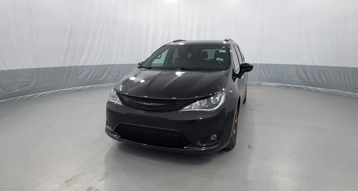 Thumbnail: 2018 Chrysler Pacifica - 1