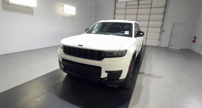Thumbnail: 2024 Jeep Grand Cherokee L - 1