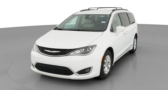 Thumbnail: 2017 Chrysler Pacifica - 1