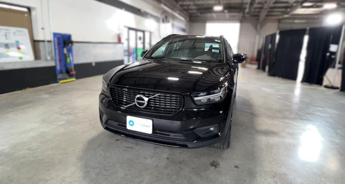 Thumbnail: 2020 Volvo XC40 - 1