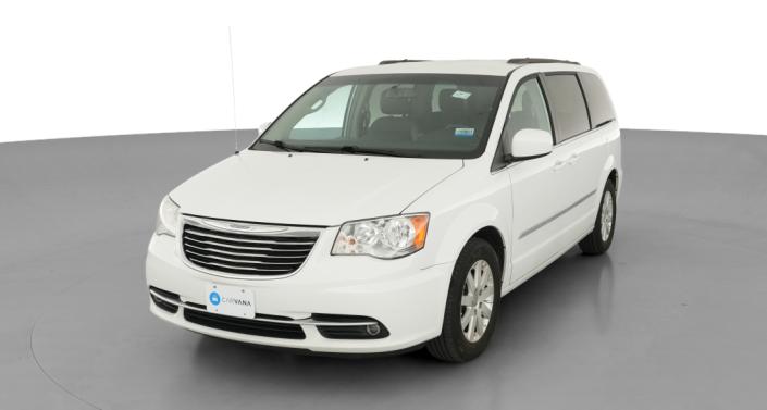 Thumbnail: 2015 Chrysler Town & Country - 1