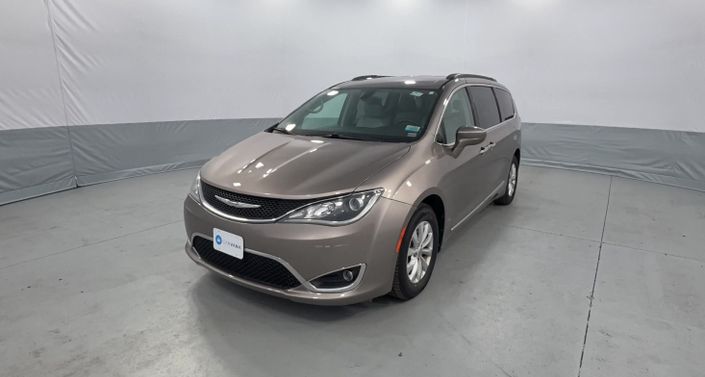 Thumbnail: 2017 Chrysler Pacifica - 1
