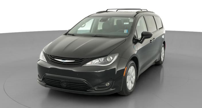 Thumbnail: 2018 Chrysler Pacifica - 1