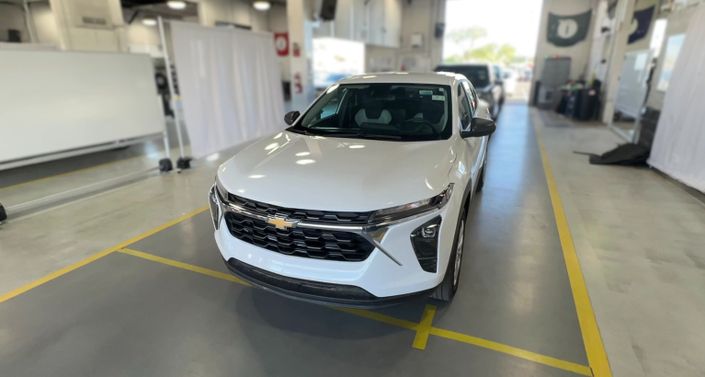 Thumbnail: 2025 Chevrolet Trax - 1