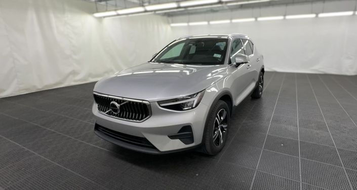 Thumbnail: 2025 Volvo XC40 - 1