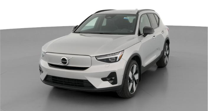 Thumbnail: 2023 Volvo XC40 - 1