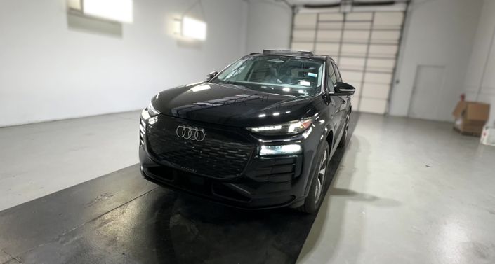 Thumbnail: 2025 Audi Q6 e-tron - 1
