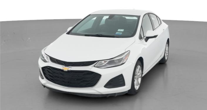 Thumbnail: 2019 Chevrolet Cruze - 1