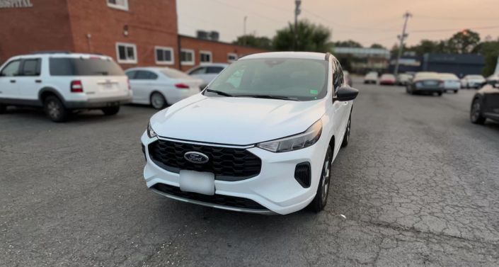 Thumbnail: 2023 Ford Escape - 1